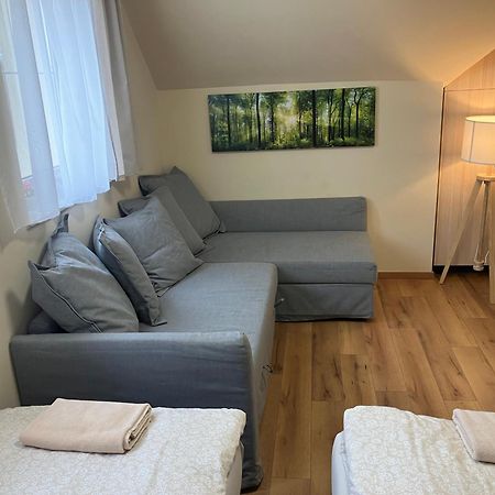 Palmy Apartmanhouse Maglod Buitenkant foto