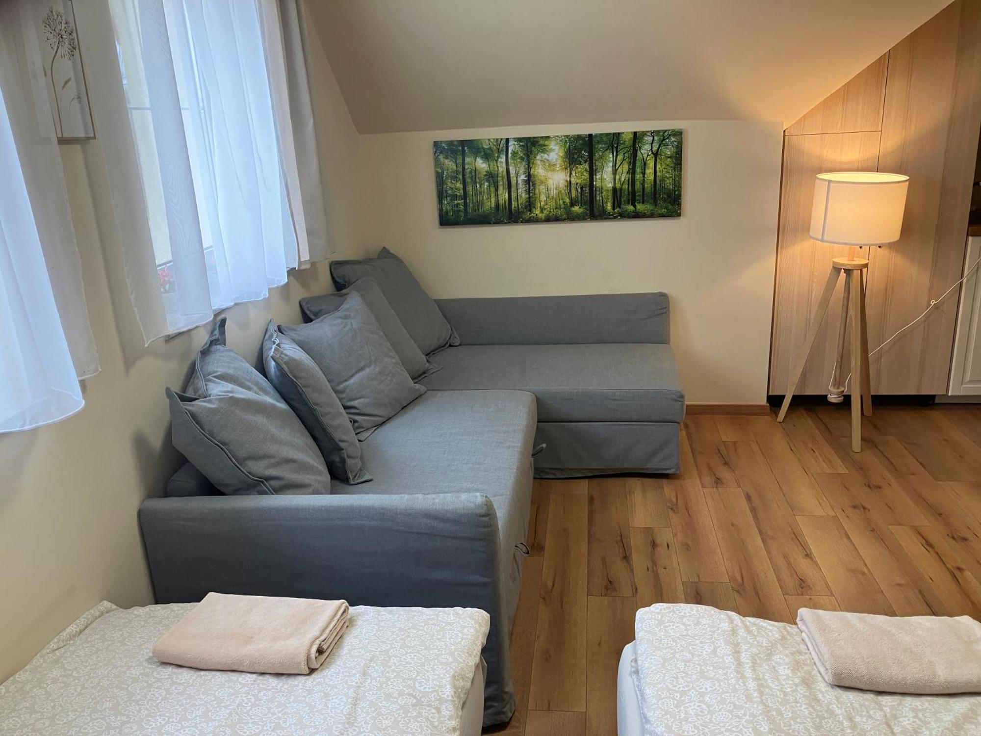 Palmy Apartmanhouse Maglod Buitenkant foto