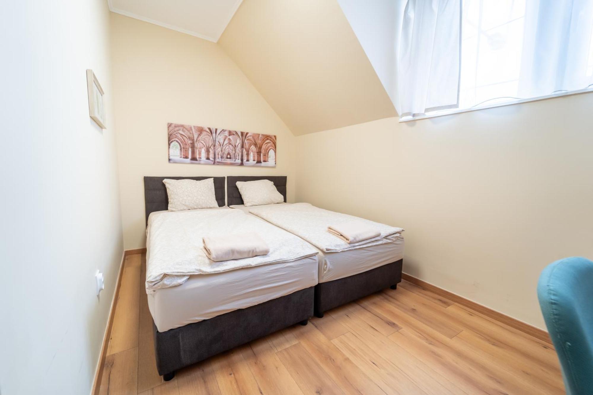 Palmy Apartmanhouse Maglod Buitenkant foto