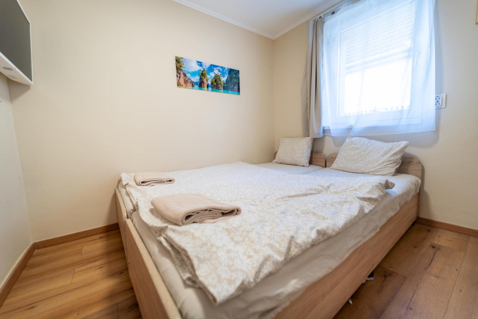 Palmy Apartmanhouse Maglod Buitenkant foto