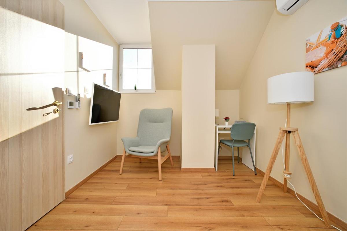 Palmy Apartmanhouse Maglod Buitenkant foto