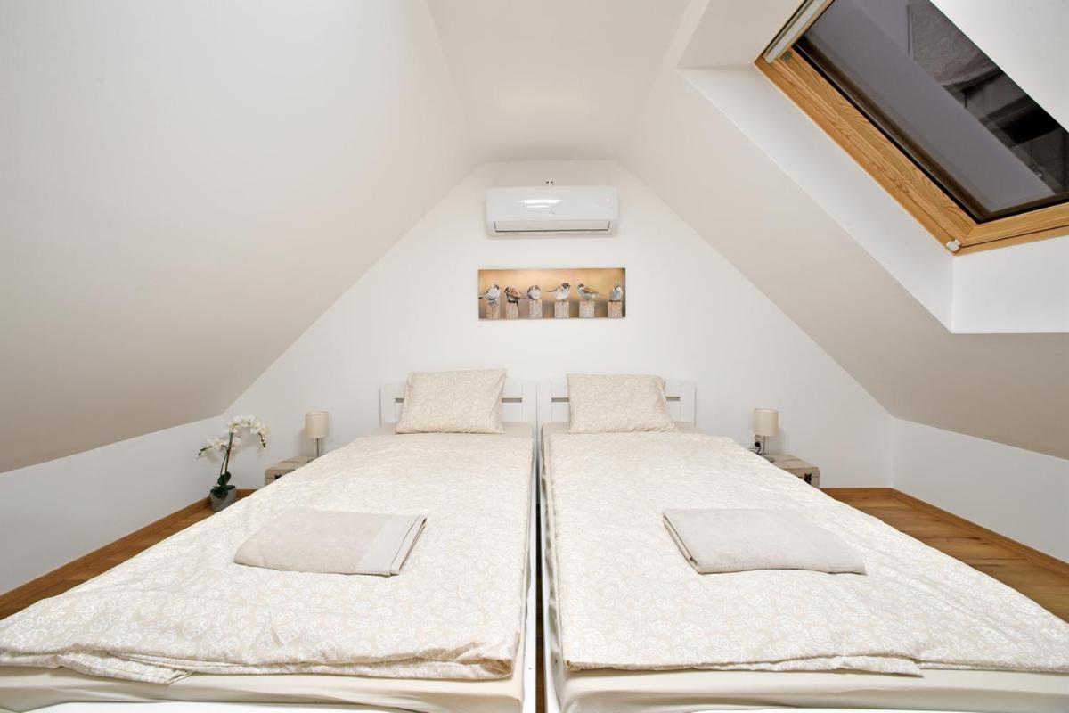 Palmy Apartmanhouse Maglod Buitenkant foto